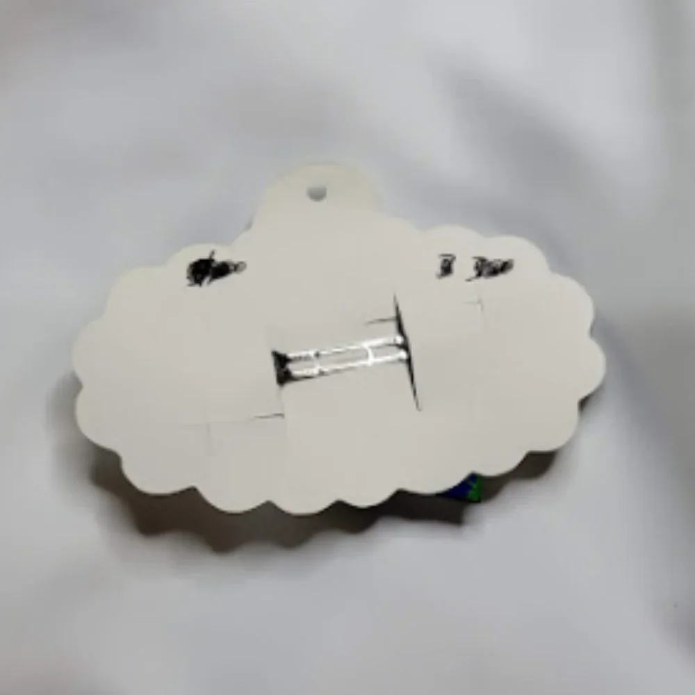 Girls Handmade Blue/White Flower Hair Clip- Brand New